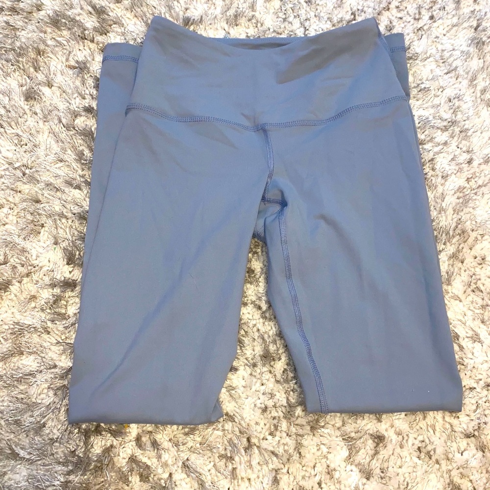 gray leggings!